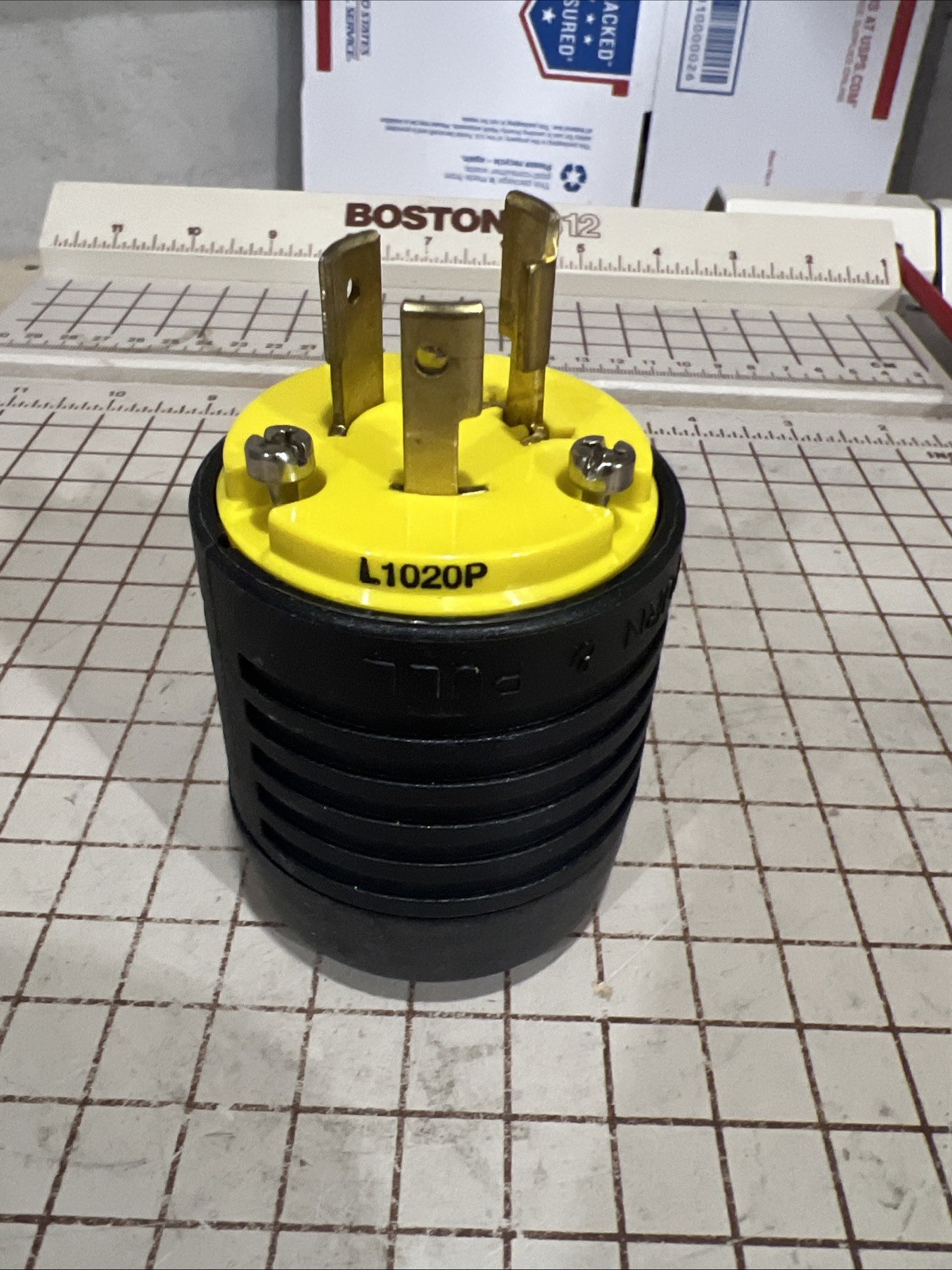 L1020-P 20 amp 120/250v Pass & Seymour Male Turnlok Plug –