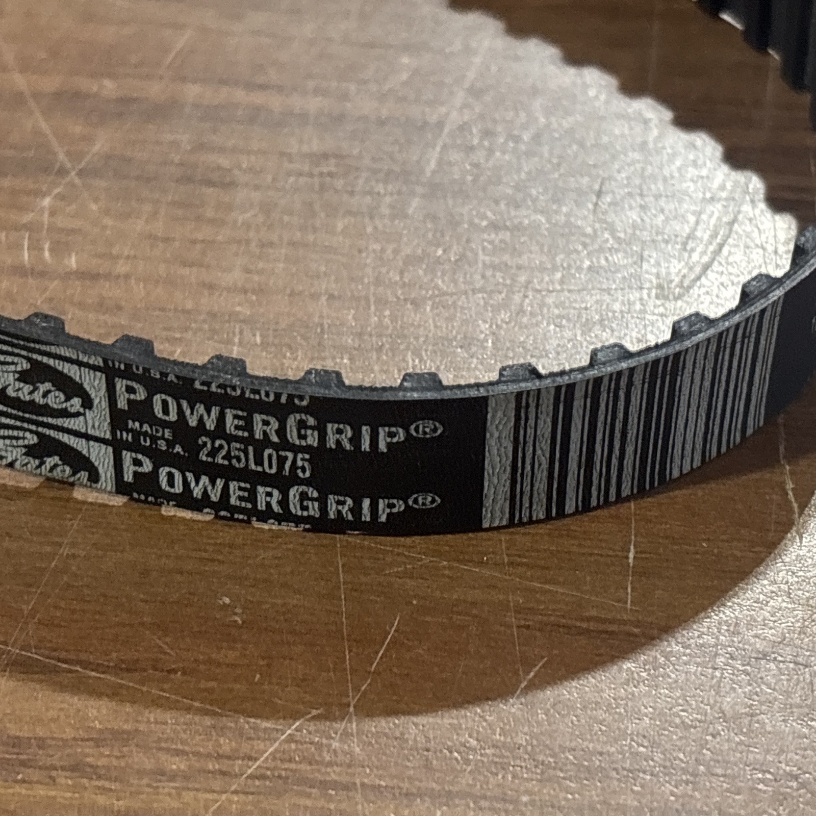 Gates 225 L 075 Powergrip Timing Belt
