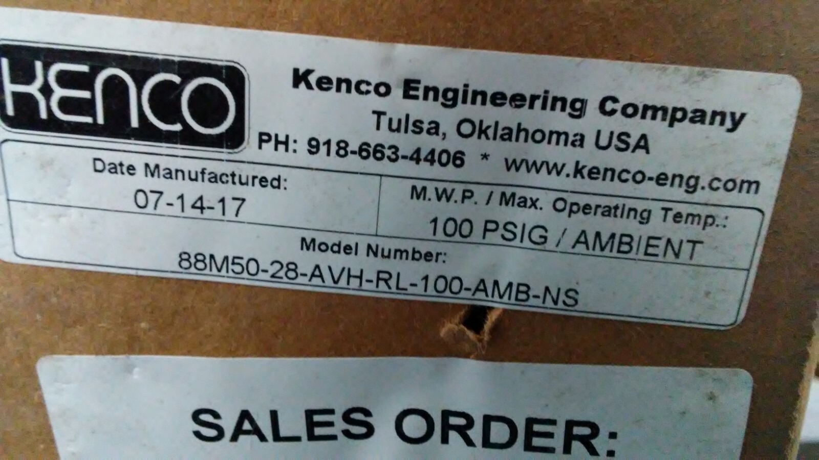 NIB! KENCO 100-PSIG 0-26″ AMBIENT FLOW METER GAUGE 88M50-28-AVH-RL-100-AMB-NS