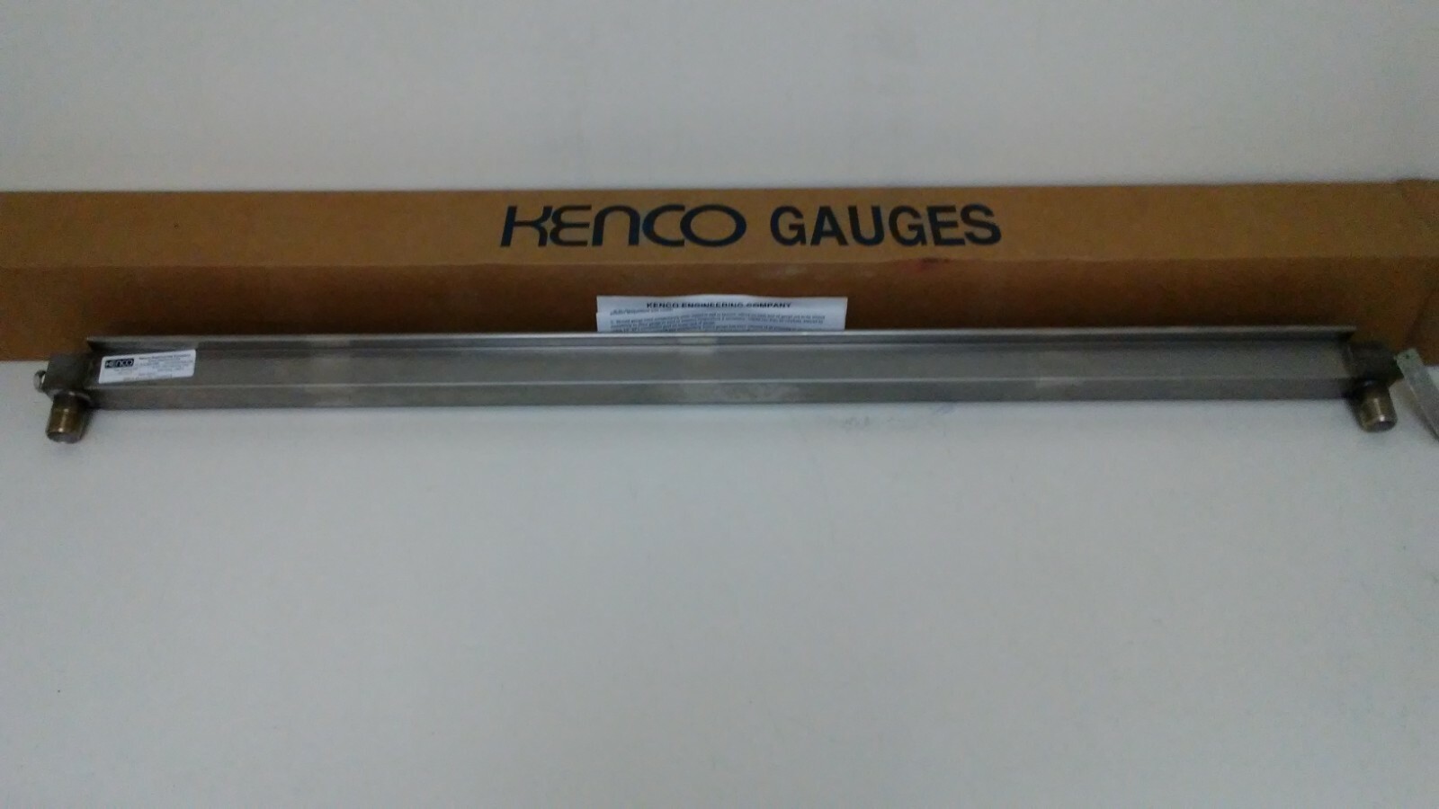 NIB! KENCO 100-PSIG 0-41″ AMBIENT FLOW METER GAUGE 88M75-43-AVH-RL-100-200-NS