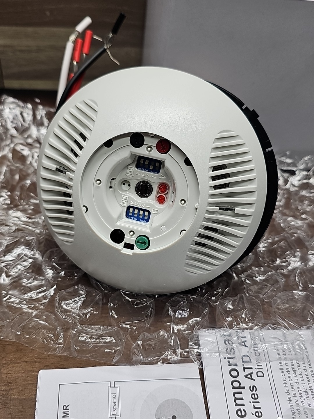 HUBBELL ATD2000CL 120-277VAC 20A NSMP Ceiling Mounted Occupancy Sensor OPEN BOX