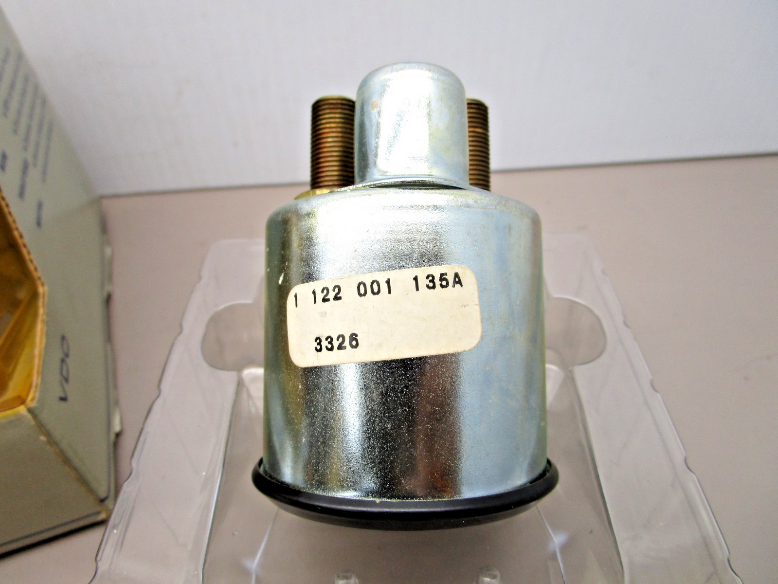 VDO 1-122-001-135D 2″ Dual Air Pressure Gauge 150PSI