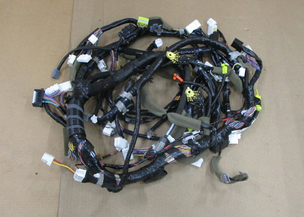 Nissan 24010-ZT55D Harness Main 24010ZT55D