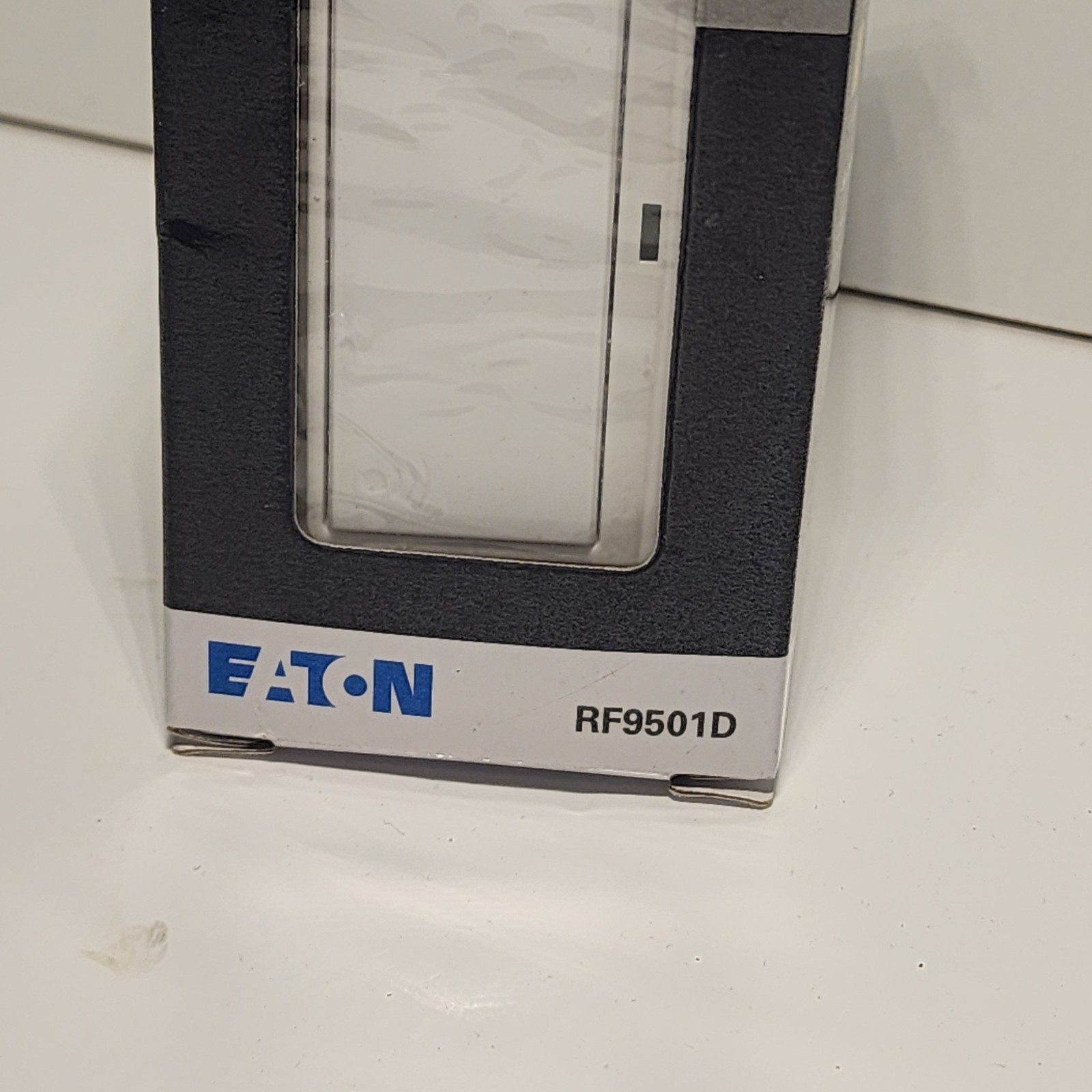 Eaton Z-WAVE Wireless Switch RF9501DW 15A 120V