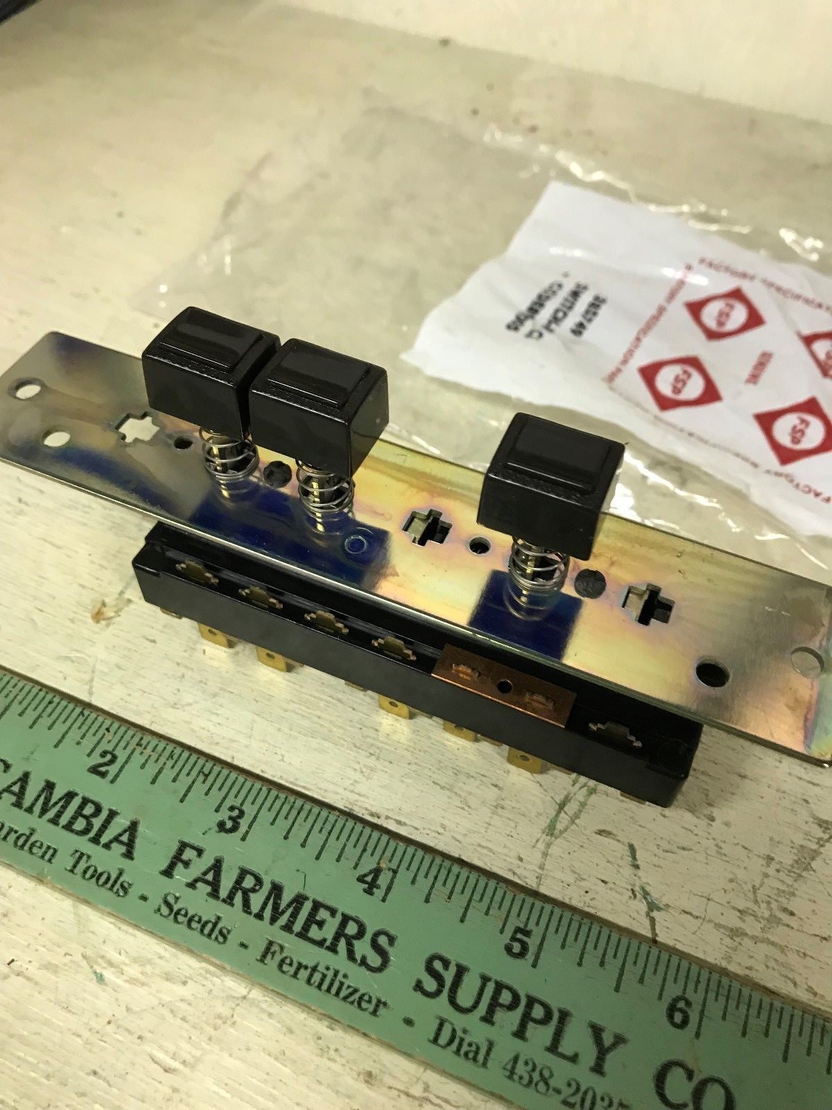 WHIRLPOOL / FSP 385749 PUSH BUTTON SWITCH, ASP3037-603