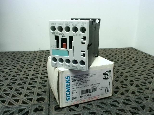 Siemens 3RH1140-1AK60 Contactor Relay 120VAC 60Hz-New In Box