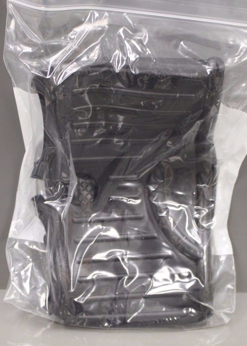 M25 Binocular Cover, NSN 1240-01-467-7751, P/N 93143-140, NEW!