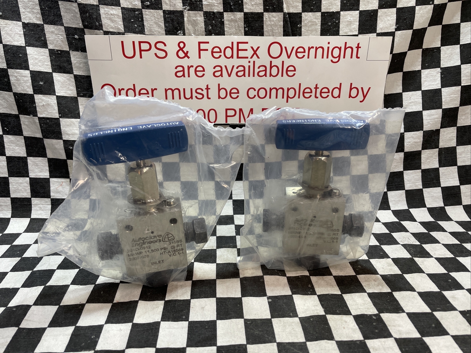 2x Autoclave engineers Needle Valve, 201D-0912, 2007-078, HT-A18569 #1217E12