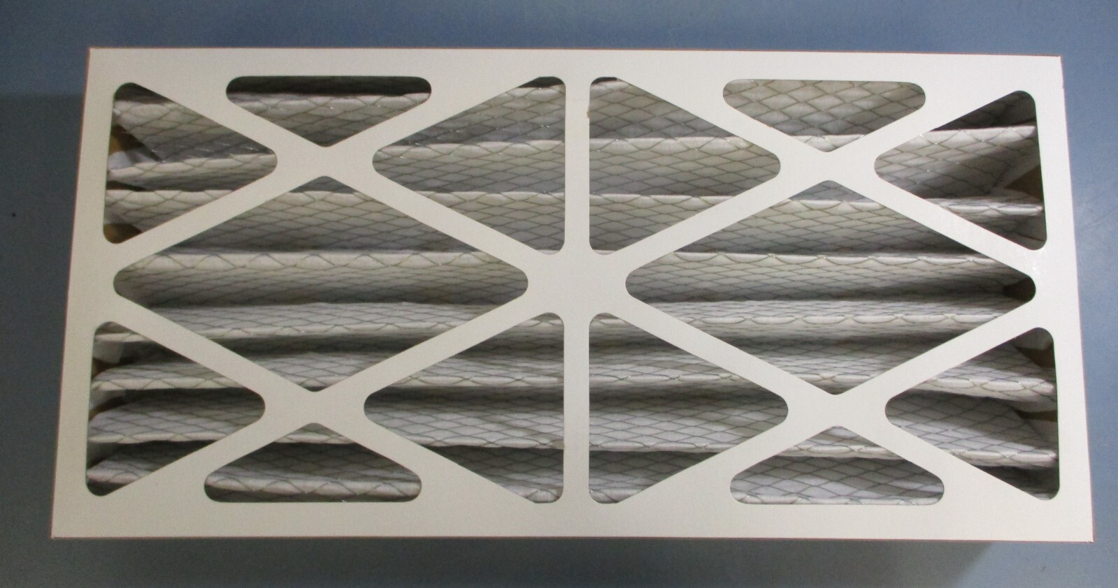 (Lot of 6) Air Handler 2W238 Pleated Air Filter 12″ x 24″ x 4″ MERV 7