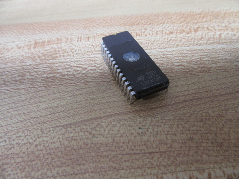 ST Microelectronics M27C25GB-10F1 Integrated Circuit M27C25GB10F1