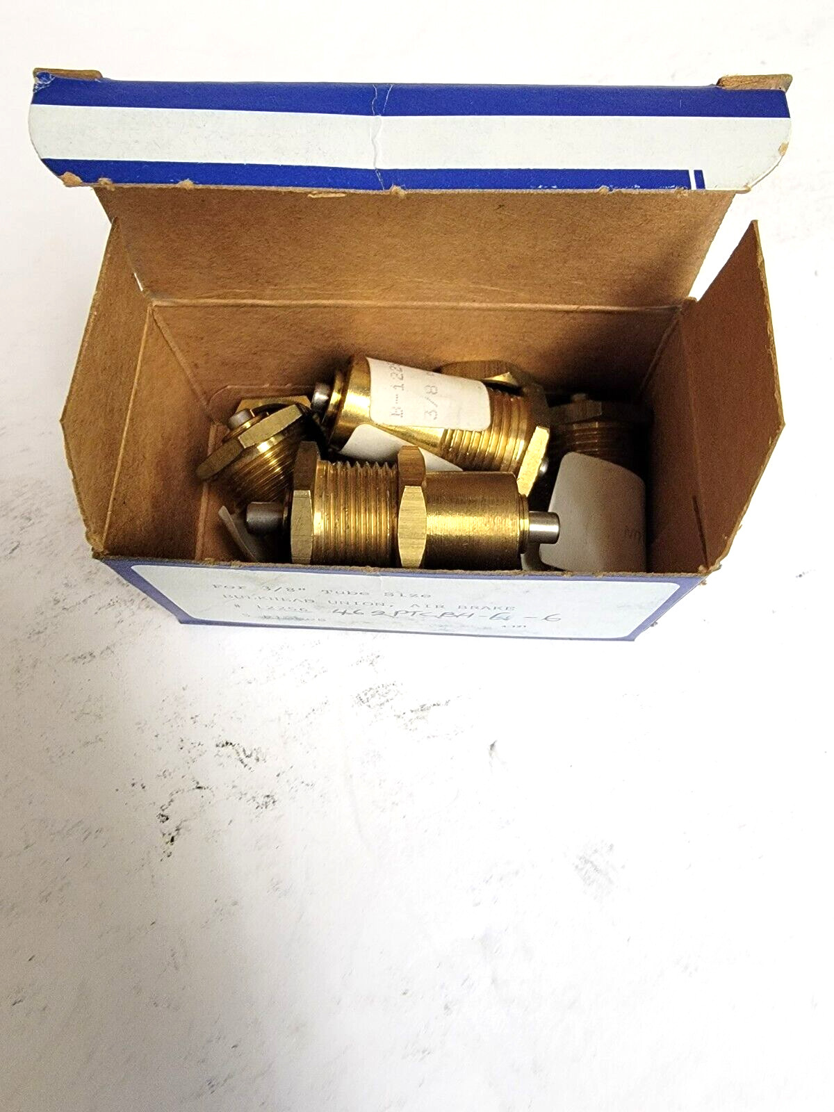 5 PC. BOWMAN BULKHEAD UNION, AIR BRAKE. 3/8″. 12256. 462PTCBH-6-6. (5 PER BOX).