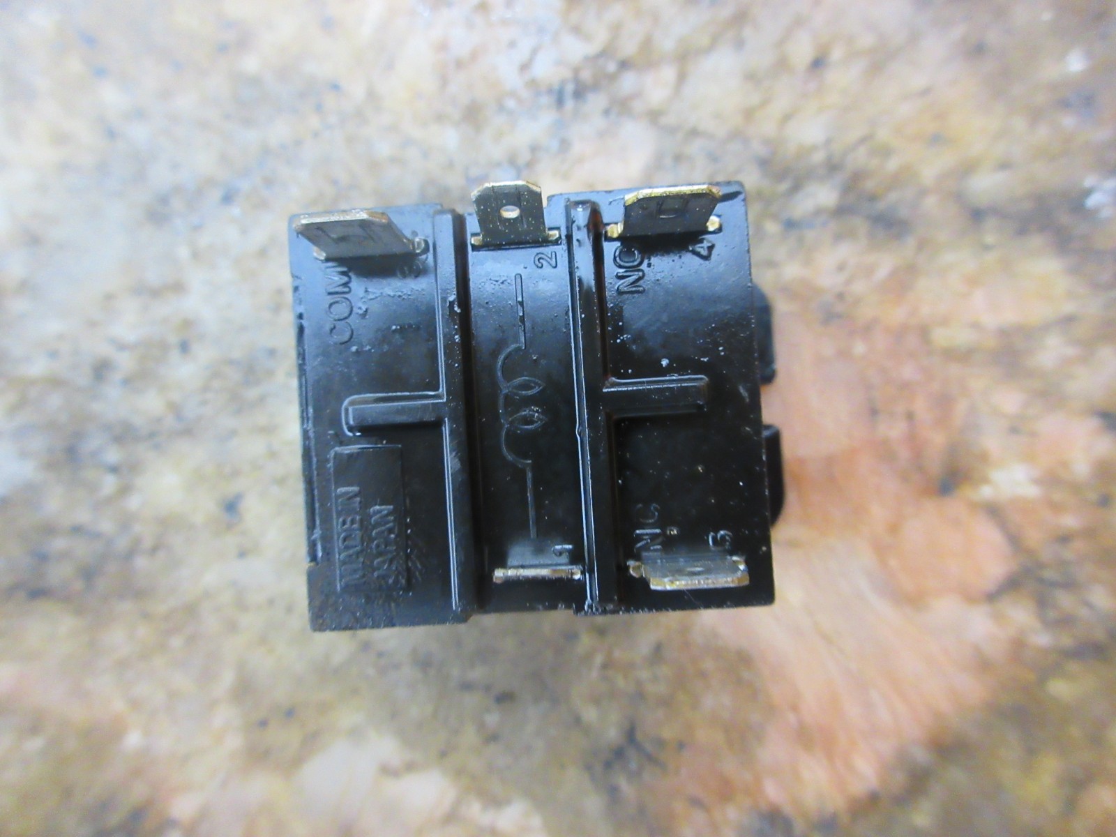 2005 HAAS SL-30 OMRON G4B-112T1-C-US RELAY LOT OF 3 PIECES