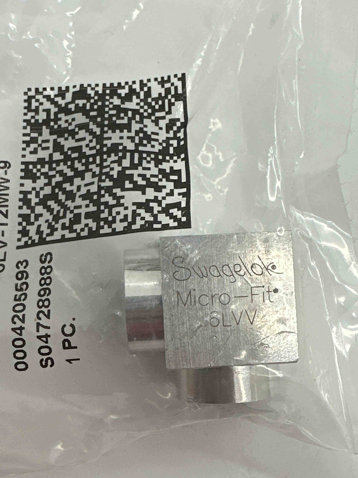 Swagelok 6LV-12MW-9 90° Union Elbow 3/4 in OD- Vim Var SS
