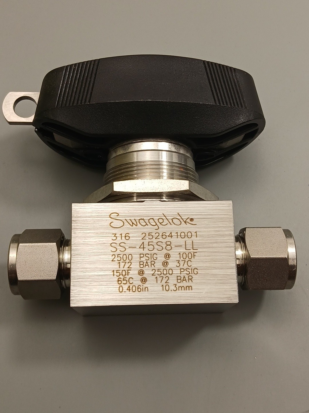 SWAGELOK Ball Valve 1/2″, SS-45S8-LL, new