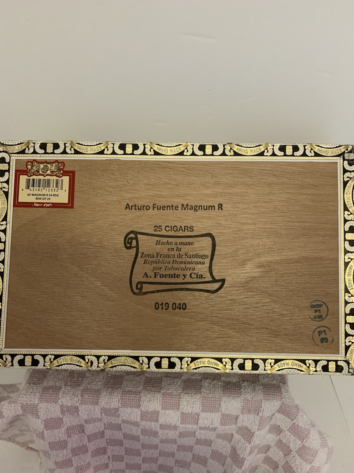 Arturo Fuente Magnum R Vitola “Fifty Four” Wooden Cigar Box Used