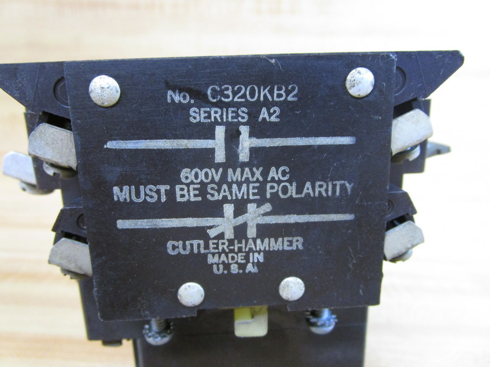 Cutler Hammer A50CNO Eaton Starter A50CN0 W/Contact C320KB2