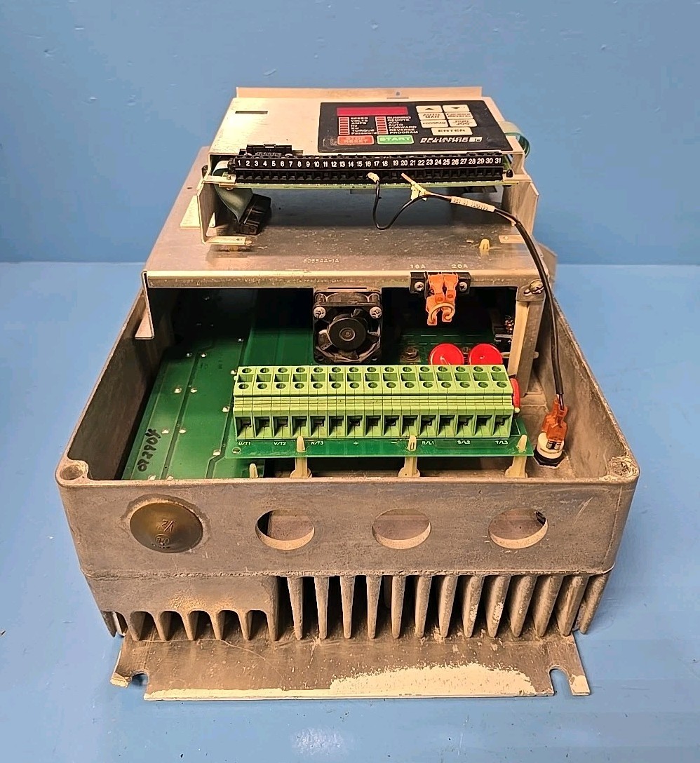 RELIANCE 15V4160 15HP 460V 3Ph GV3000/SE SENSORLESS ENHANCED AC DRIVE