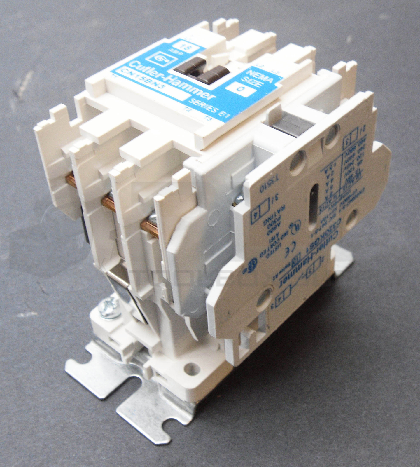 NEW EATON CUTLER HAMMER CN15BN3AB /B1 CONTACTOR W/ C320KGS1 /A2 CN15BN3