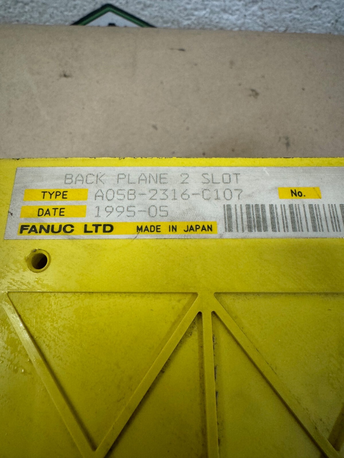 Fanuc A05B-2316-C107 Back Plane 2 Slot Control Chassis w/ Fan Unit