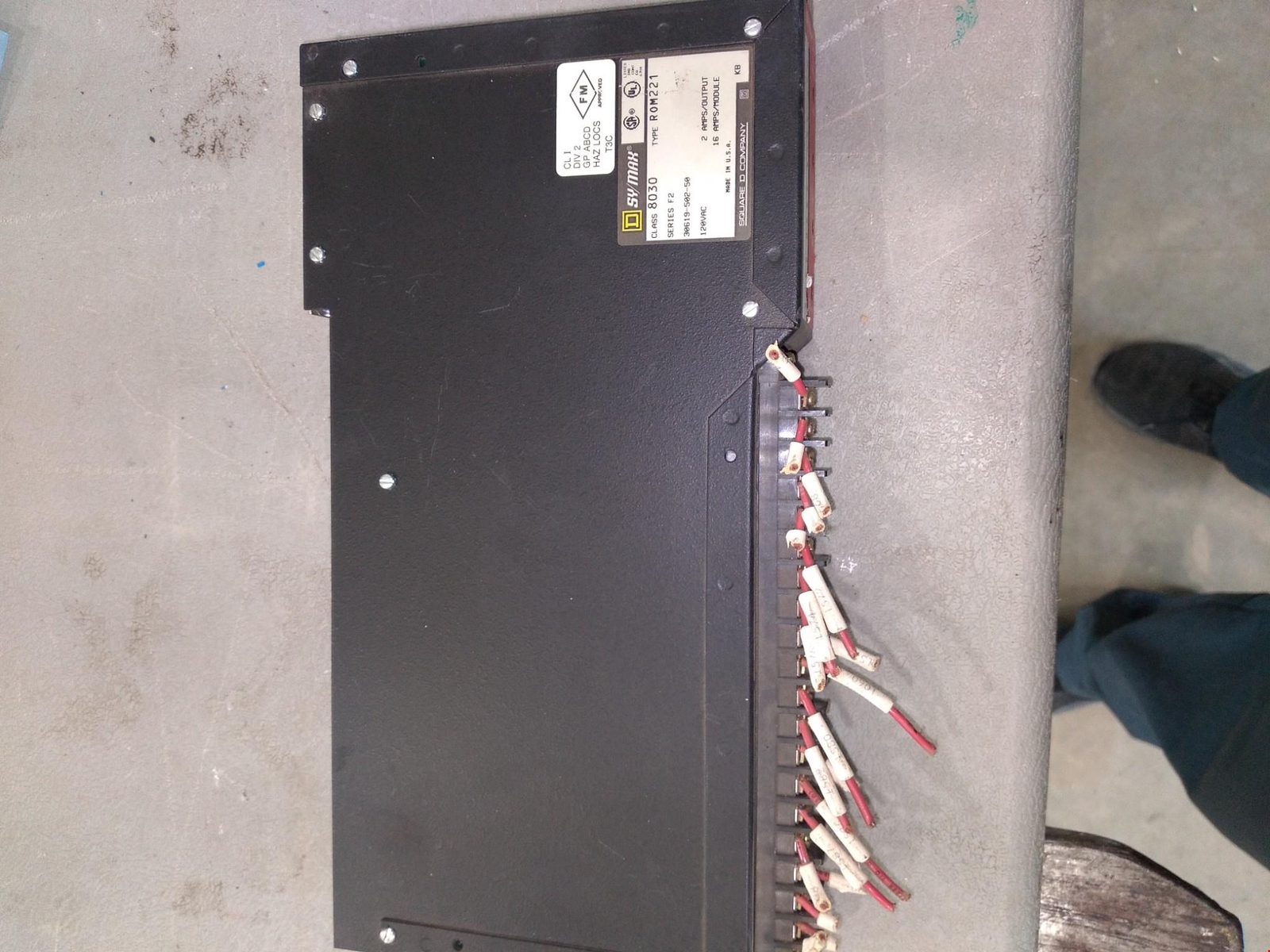 SQUARE D SY/MAX CLASS 8030 ROM-221 SER.F2 120VAC