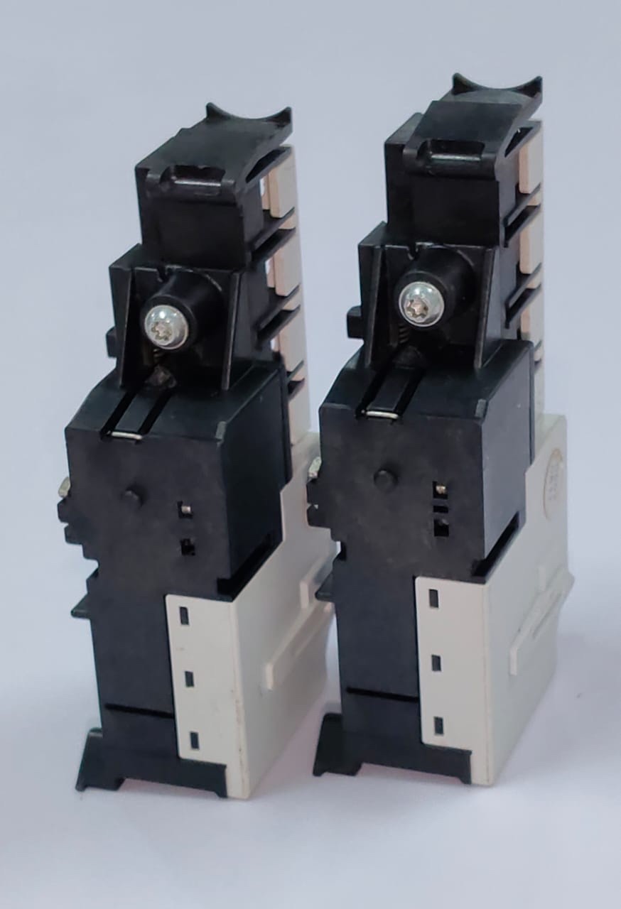 MOELLER NZM2/3-XU 208-240V AC Undervoltage Release NZM2/3-XU-208-240V AC