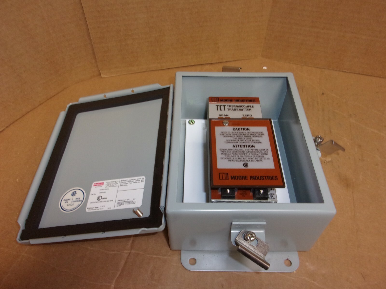 Moore Industries Thermocouple Transmitter TCT/T2-5MVFS/10-50MA/117AC