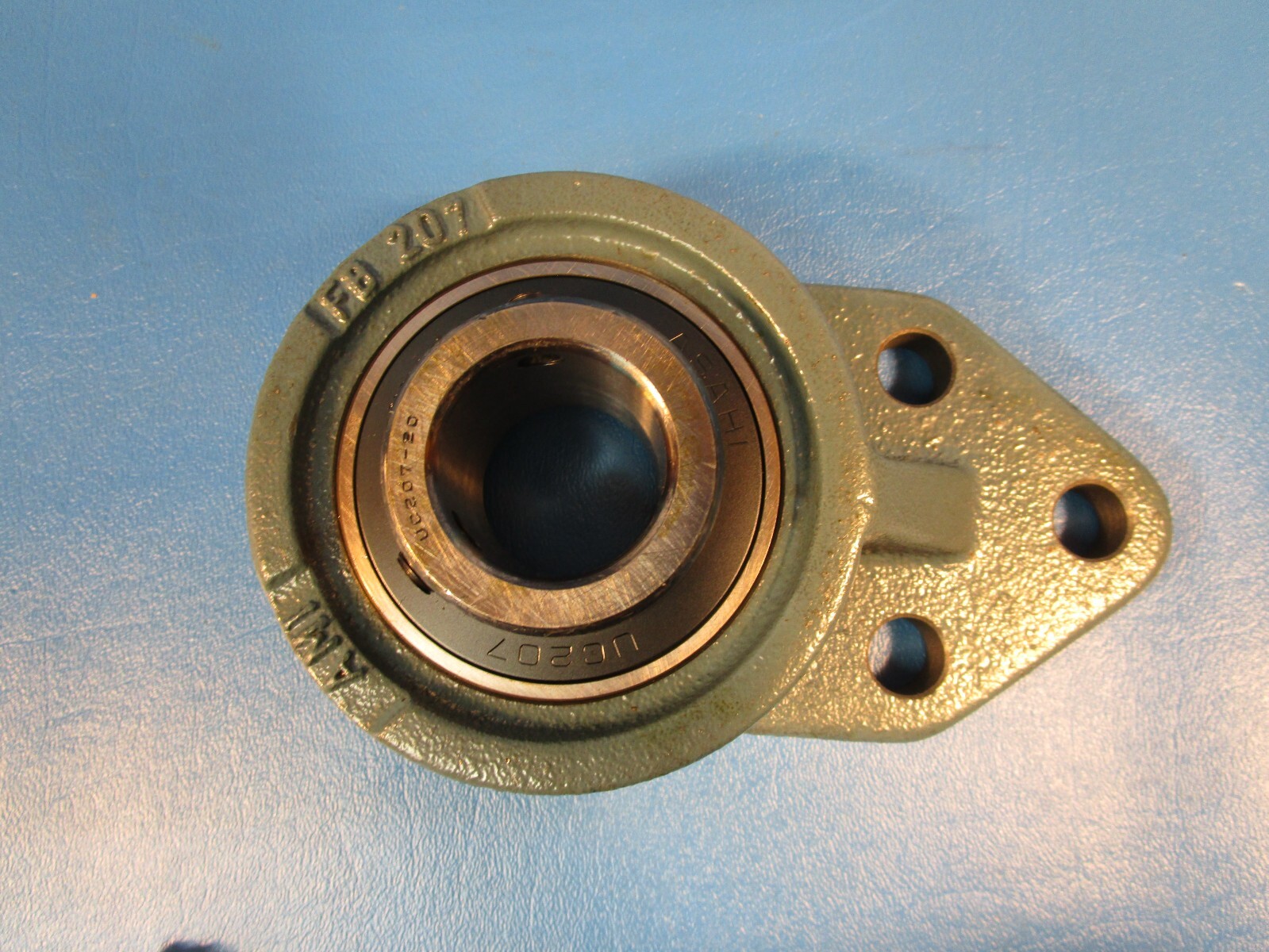 AMI UCFB207-20 Flange-Mount Ball Bearing Unit, 3-Bolt Bracket, 1-1/4” Bore, Cast