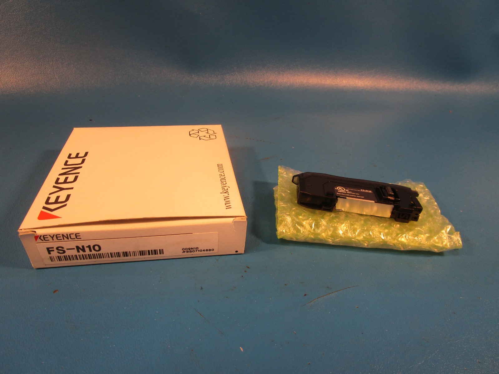 Keyence FS-N10, Digital Fiber Optic Sensors, Amplifier, Zero-Line Expansion Unit