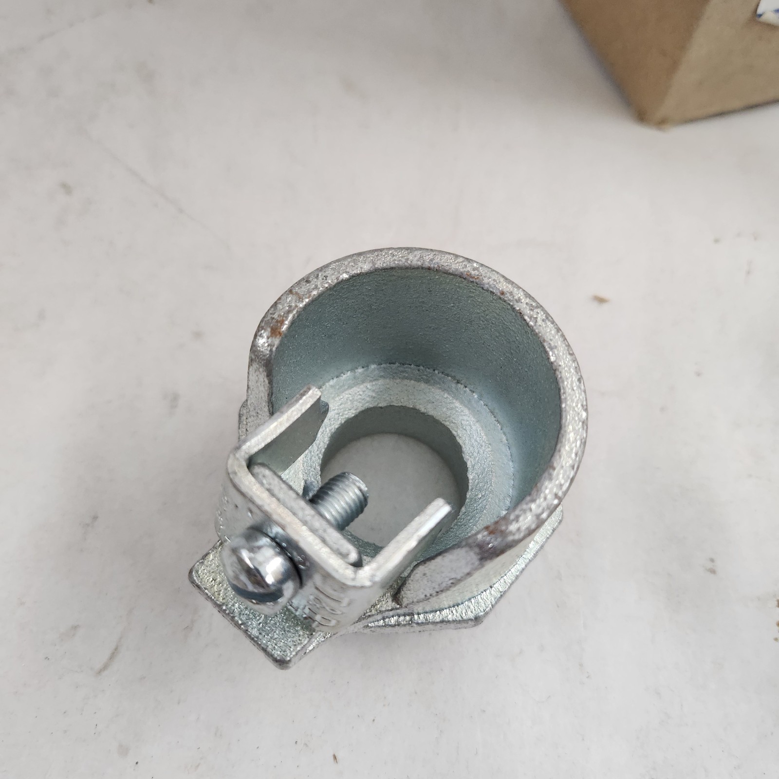 [BOX OF 2] THOMAS & BETTS 306 ARMORED CABLE CONNECTOR, 1″, TITE-BITE