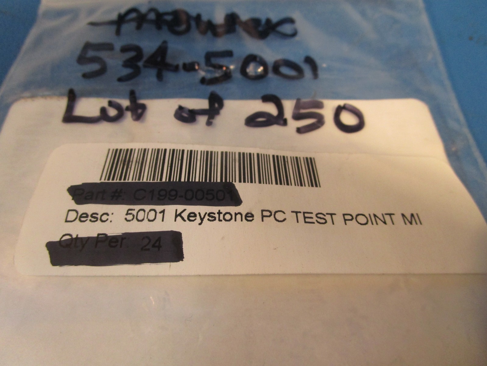 LOT OF 250 Keystone Electronics 534-5001, PC Test Point, Miniature. Mouser