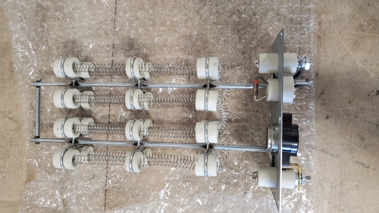 LOT OF 8 New Williams Comfort Products P603031 Heater Elements 1.5KW 277V