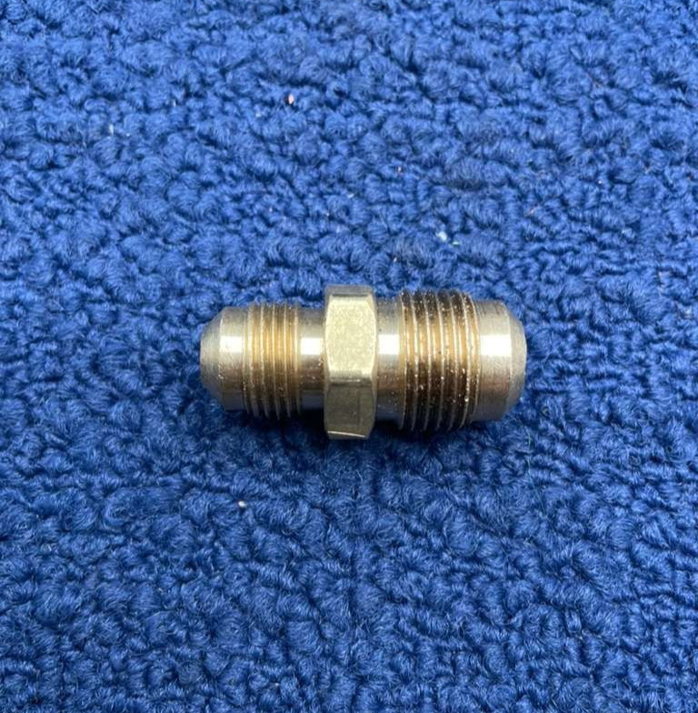 (5 PCS) Holyoke Fittings 42R-86: Brass Reducing Straight Union 1/2 x 3/8