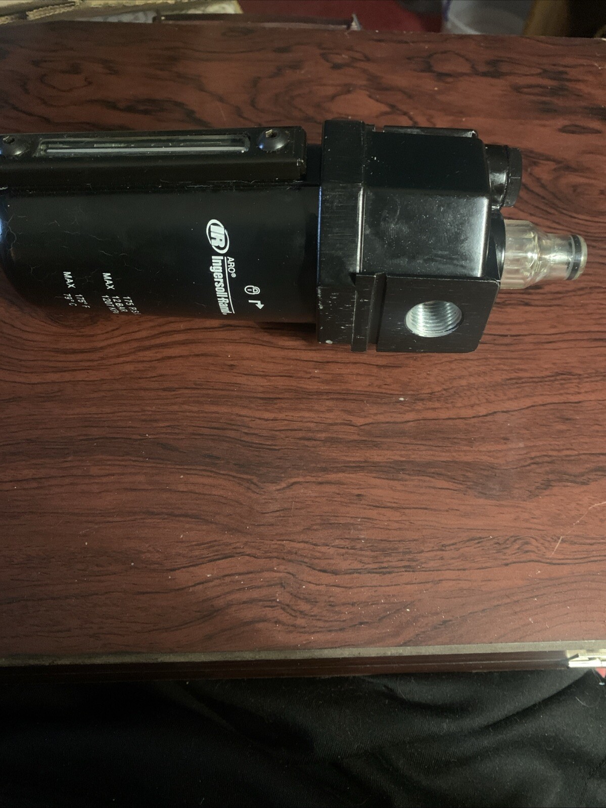 INGERSOLL RAND ARO L26231-110 PNEUMATIC LUBRICATOR 3/8 INCH NEW