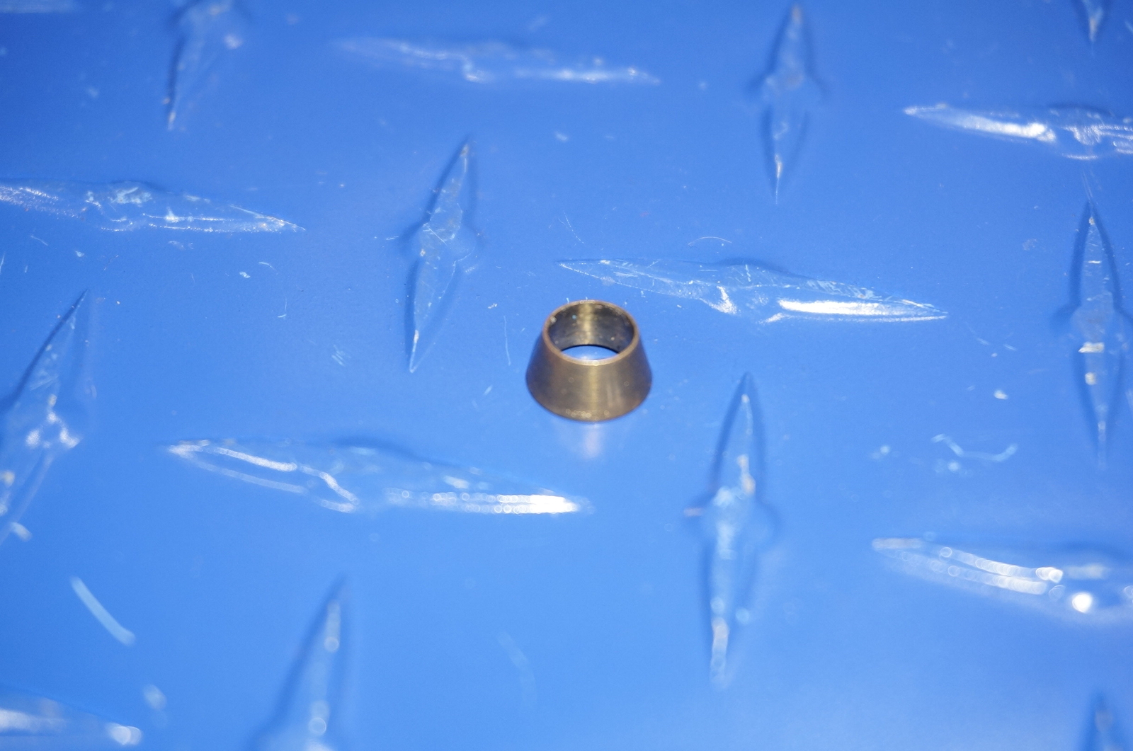 SWAGELOK 1/4″ FRONT COMPRESSION FERRULE TUBE BRASS B-403-1