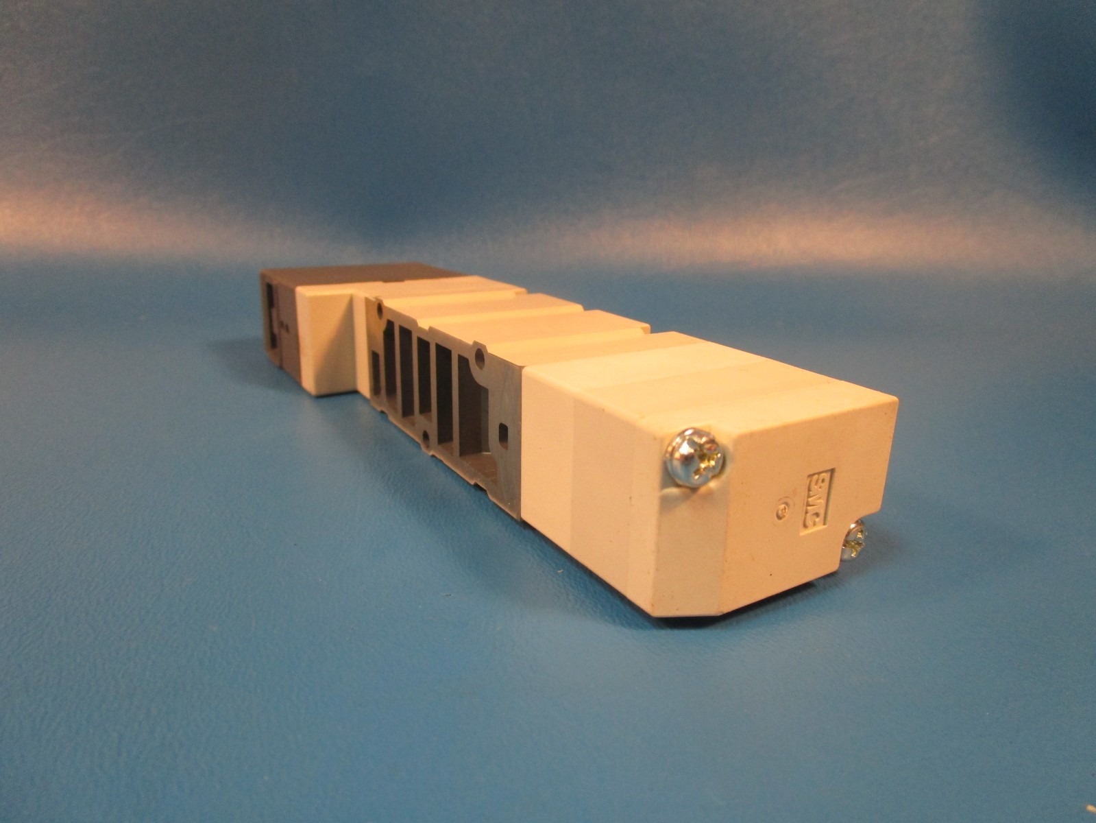SMC VQC4401-51, SOLENOID VALVE, PLUG-IN, 5 PORTS, 0.2-1.0 MPA
