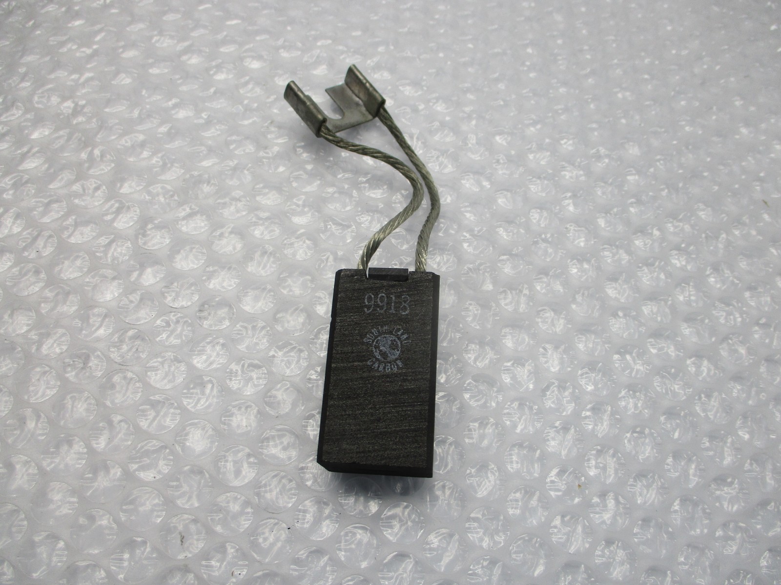 SOUTH-LAND 9918 CARBON BRUSH LOT OF 4 NSNP