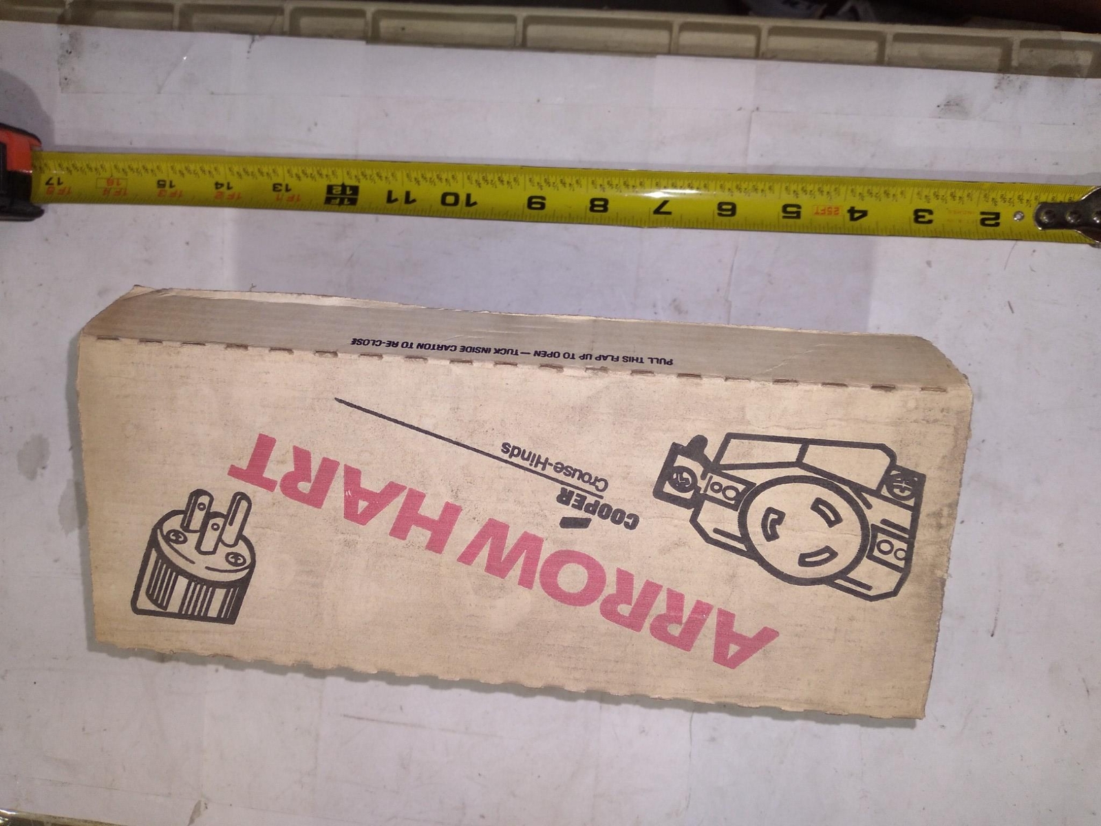 COOPER ARROW HART 6940 LOCKING SINGLE RECPT 20A 480V 3PH 3P 3W EACH