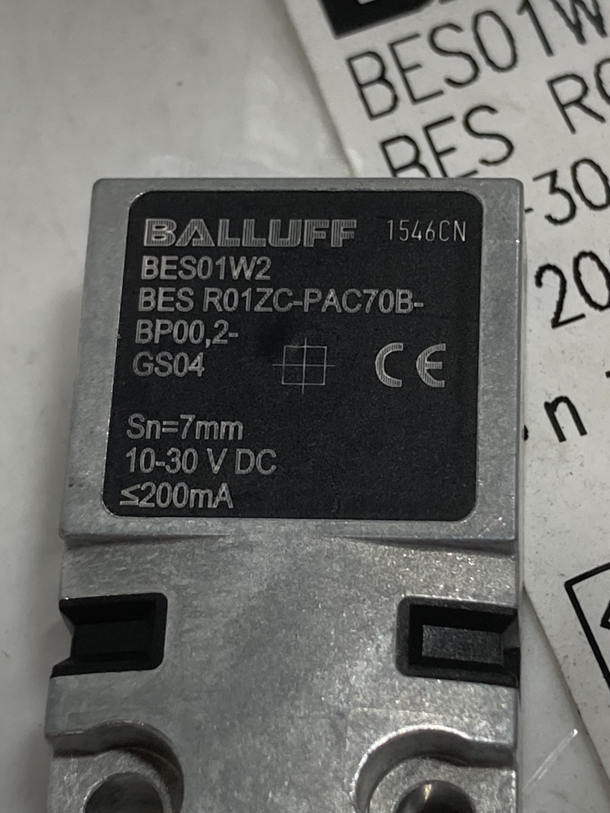 BALLUFF BES R01ZC-PAC70B-BP00.2-GS04 (BES01W2) IND SENSOR 10-30VDC 7MM S NIB