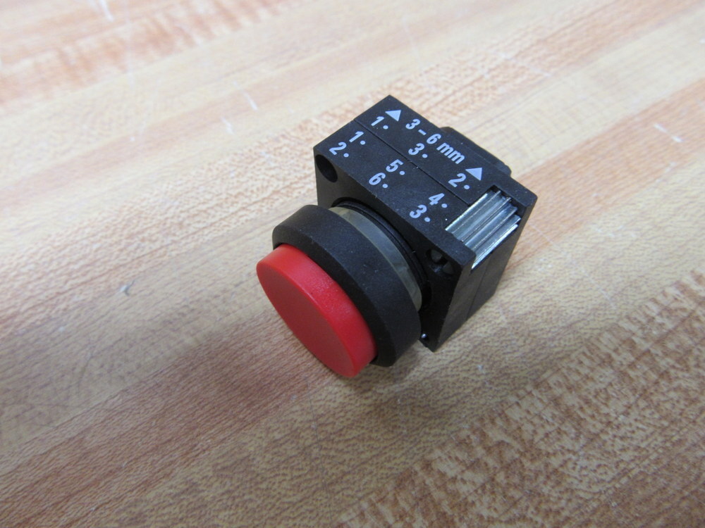 Siemens 3SB3000-0BA21 Push Button 3SB30000BA21 W/Holder