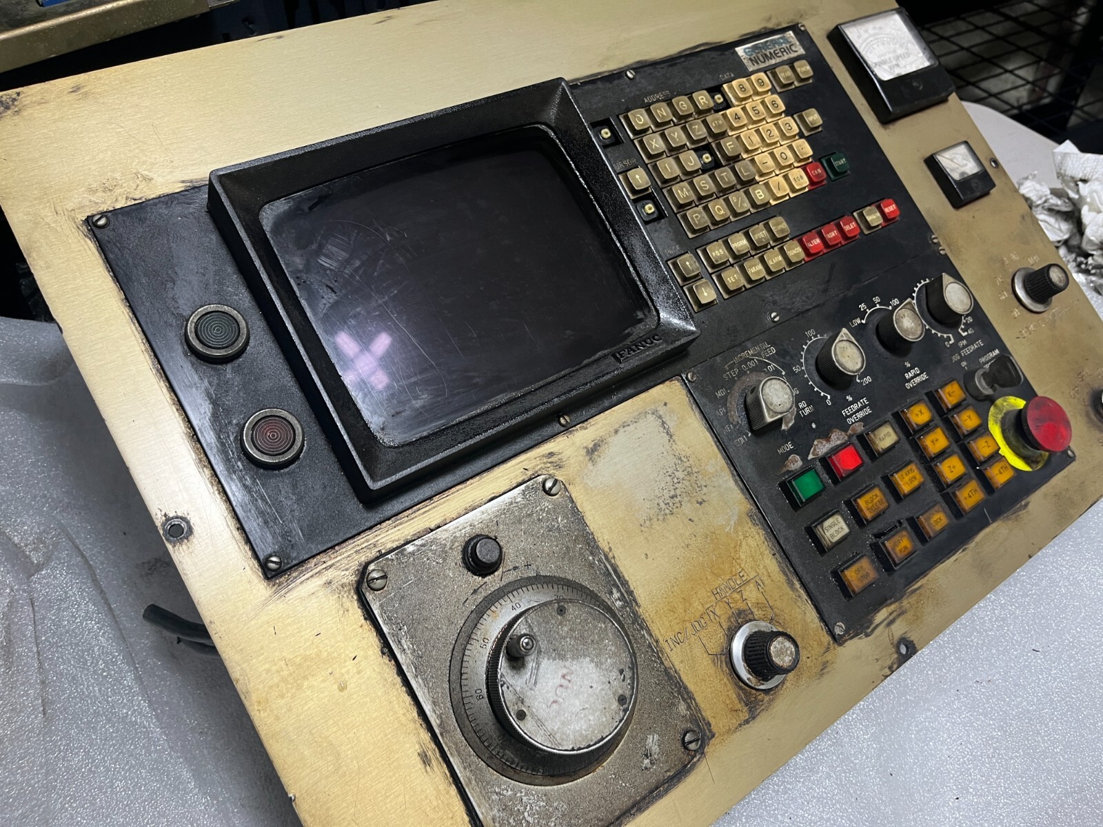 FANUC SYSTEM 6T MDI/CRT UNIT A02B-0051-C012 W/ A61L-0001-0072 & A20B-0007-0030