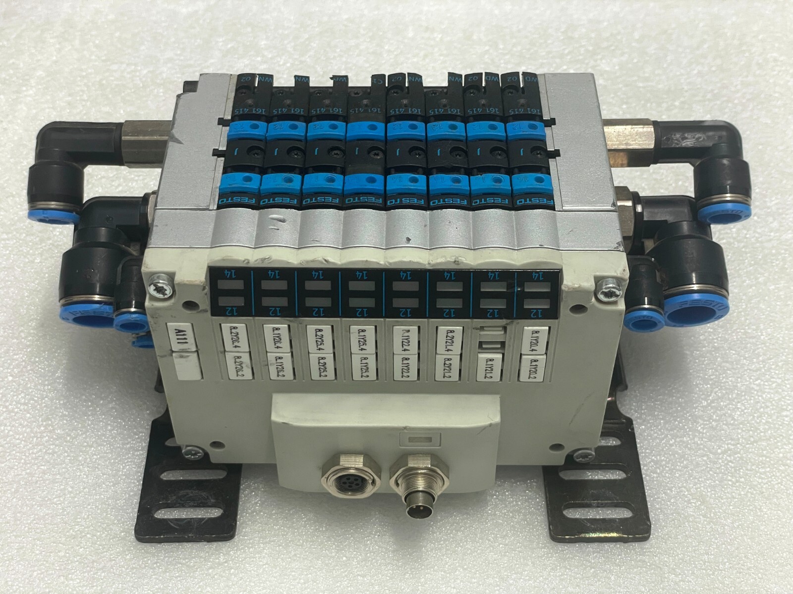 FESTO CPV10-VI Valve Island 18200 + CPV10-GE-FB-8 18252 X307 PN 011532