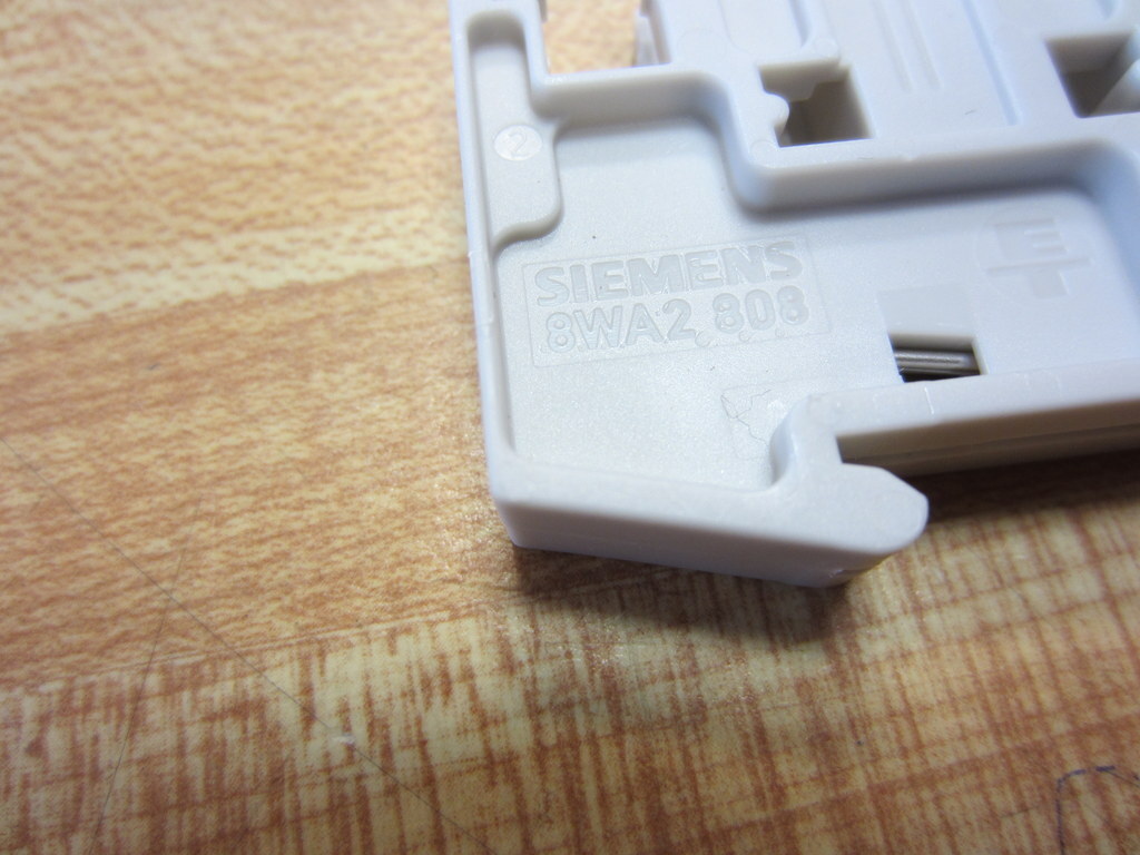 Siemens 8WA2-808 Terminal End 8WA2808 (Pack of 13)