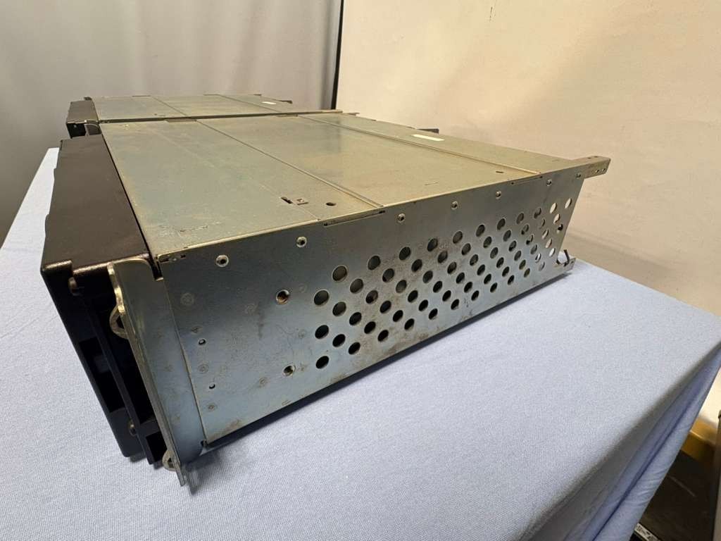 *LOT OF 2* Motorola GTR8000 Repeater Base Radio Chassis Part T7039A
