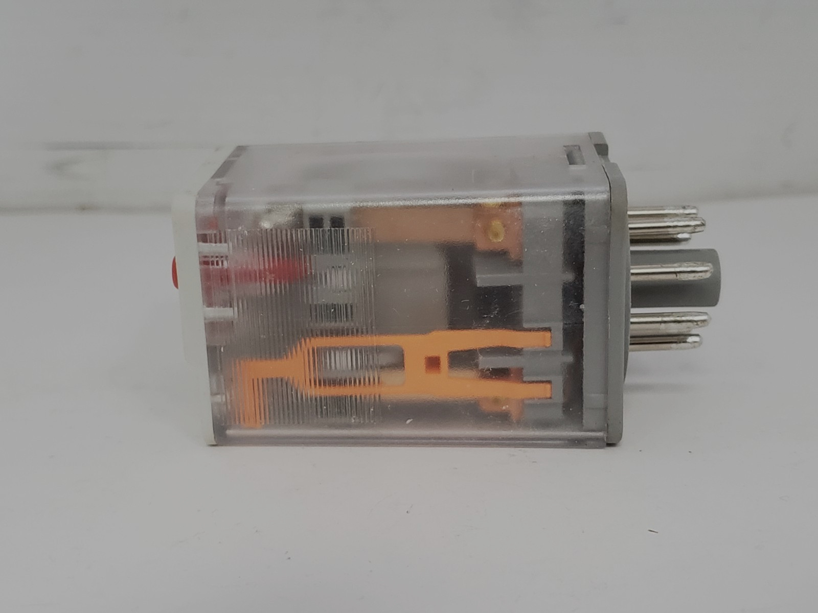 EATON D3PF2AB GENERAL PURPOSE RELAY DPDT OCTAL 16A 24VDC 8 PIN NIB