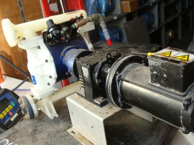 GRACO HUSKY 1050e DIAPHRAGM PUMP 650035 1050P-EA04BP2SPSPSPPT W/R27FAM56 GEARBOX
