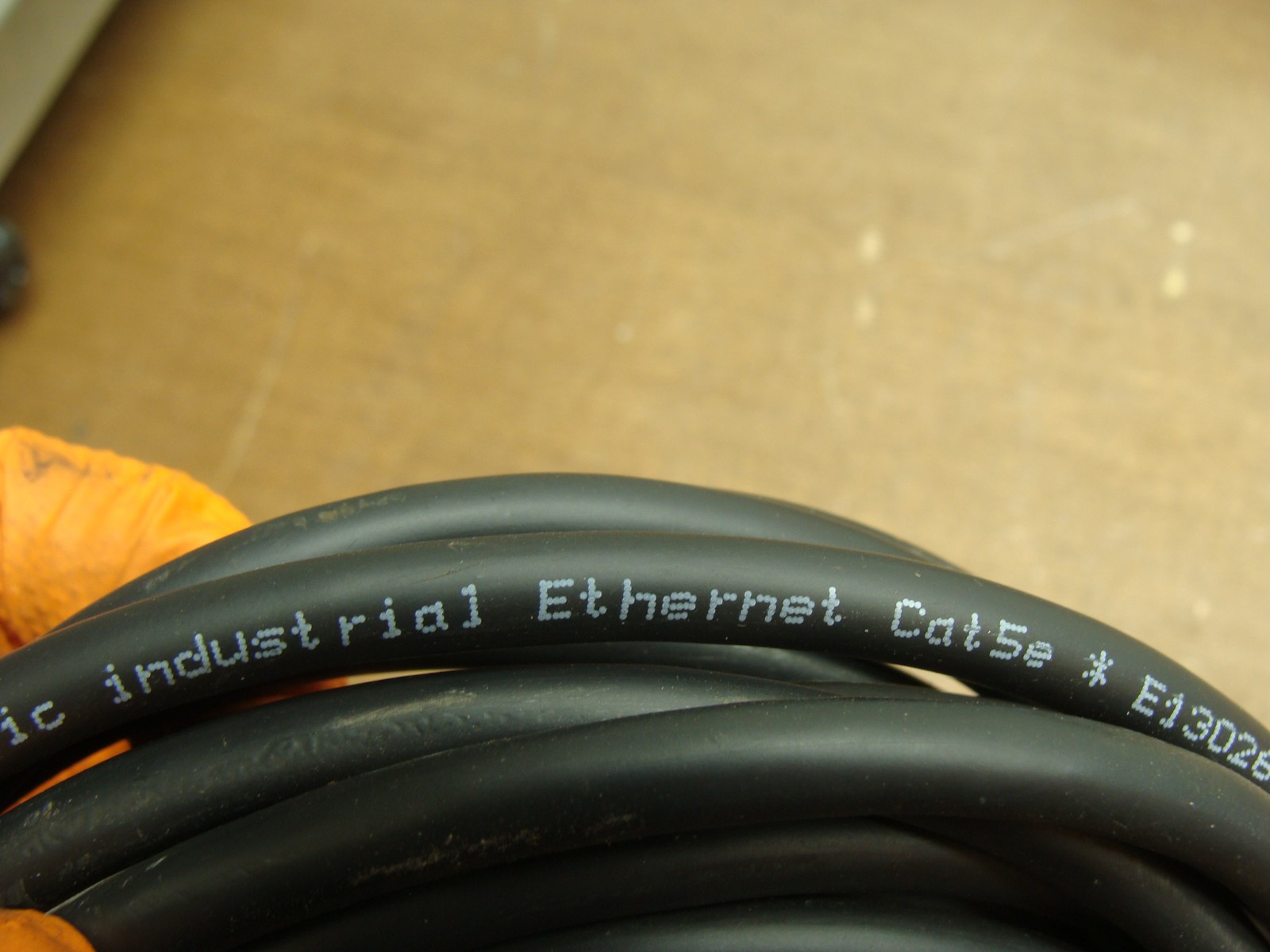 LEONI HIGH SPEED HIGH FLEX ROBOTIC INDUSTRIAL ETHERNET CABLE CAT 5E E130266 16FT