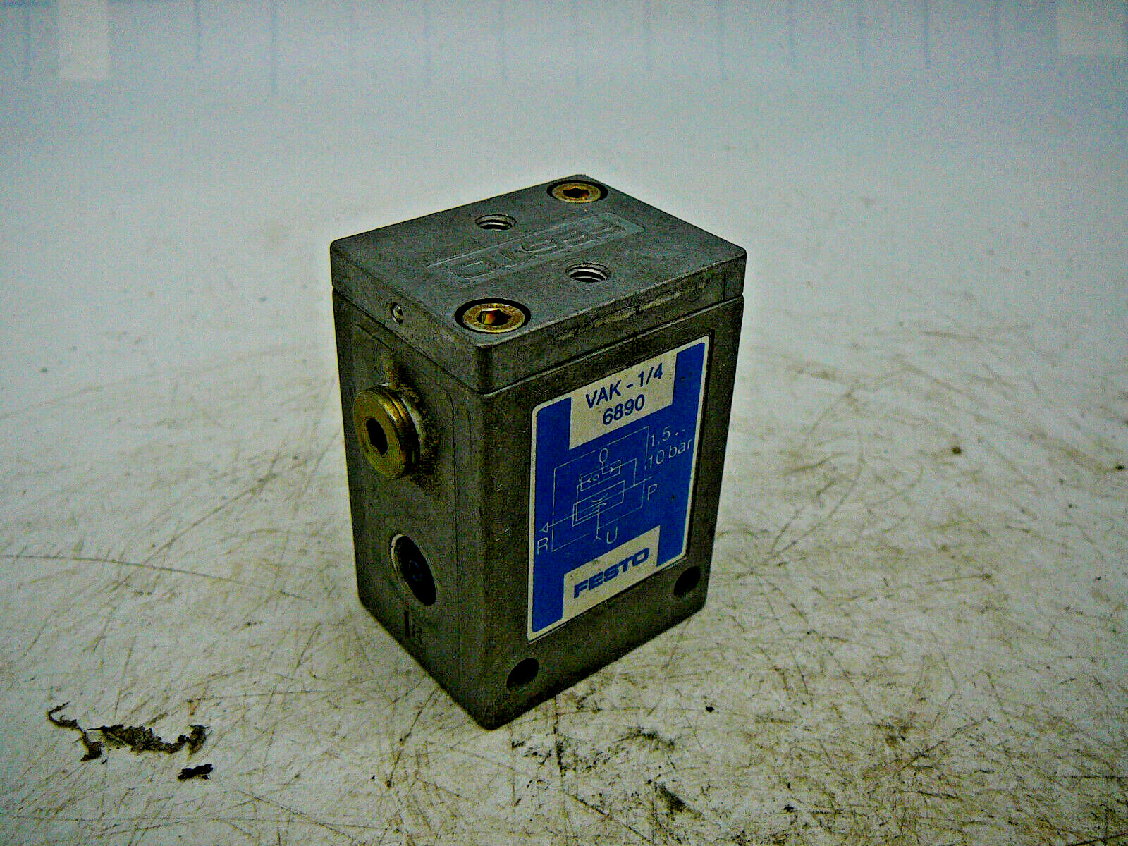 FESTO VAK-1/4 6890 VACUUM GENERATOR 1.5-10 BAR