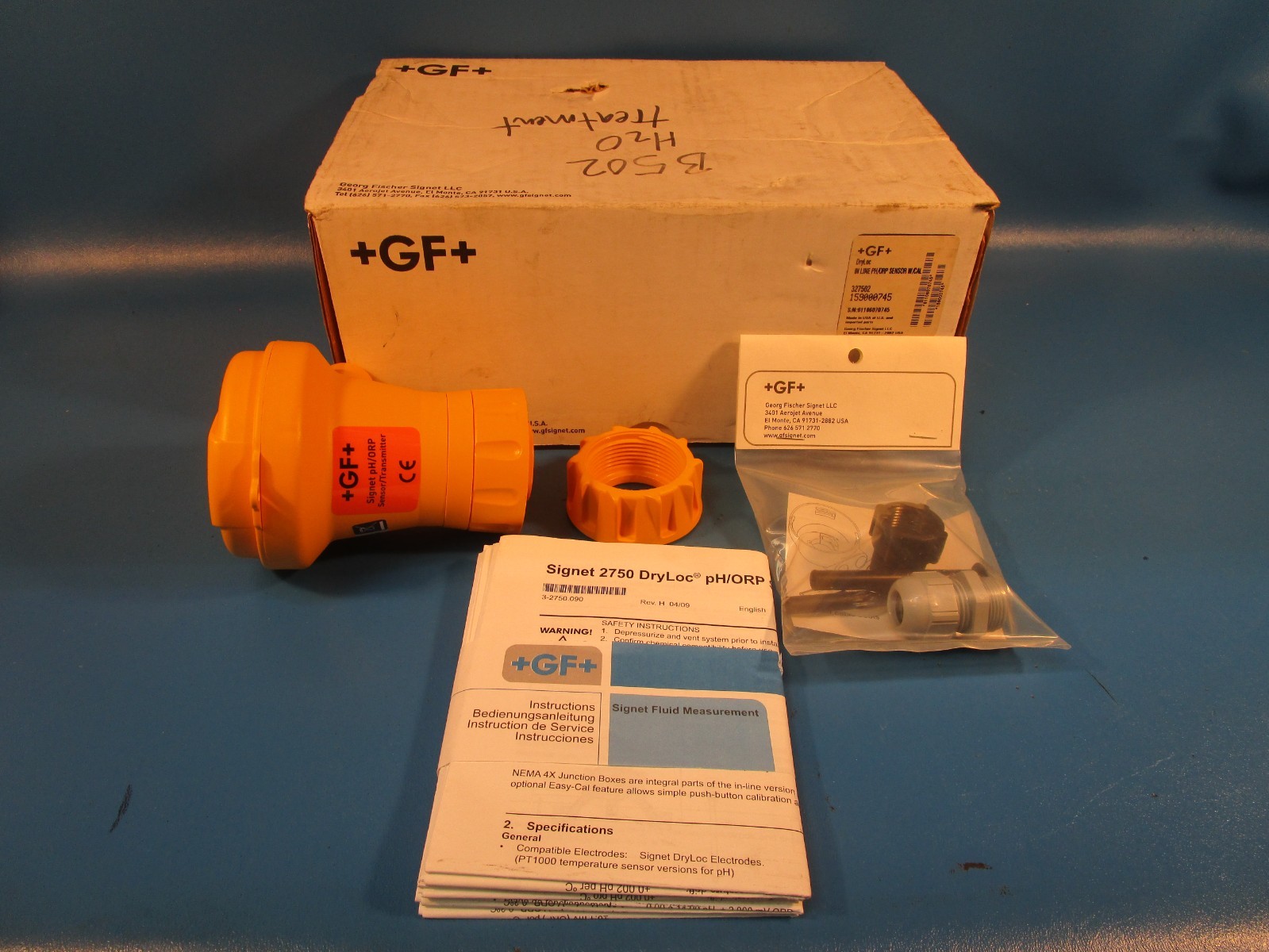 George Fischer 3-2750-2, Signet PH/ORP Sensor Transmitter +Wet-Tap Assembly