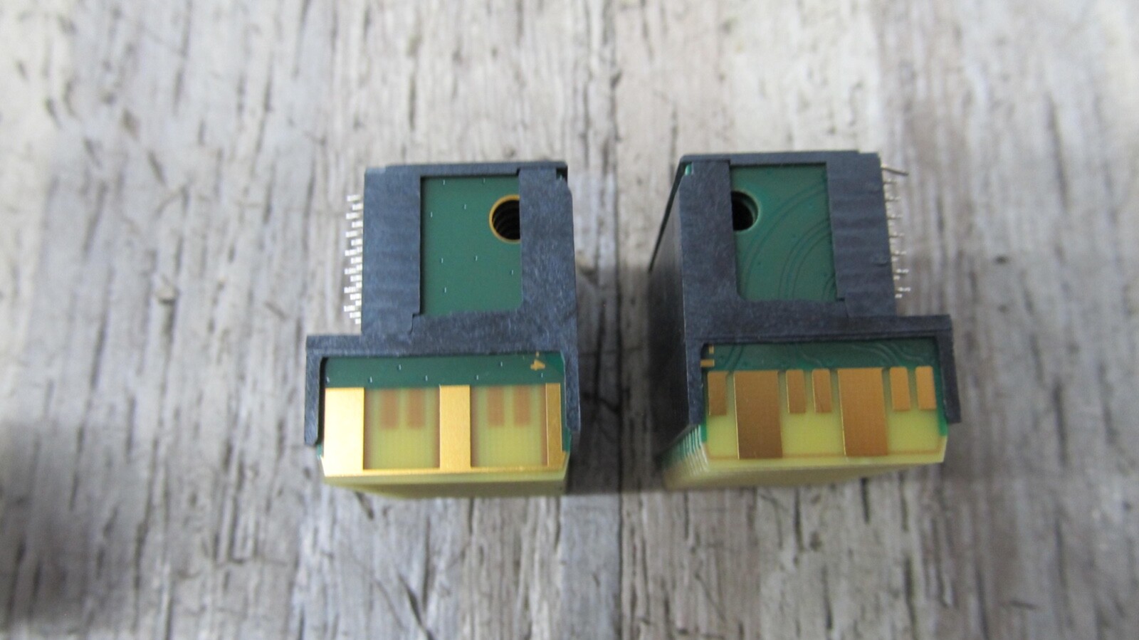 LOT OF 2 TYCO ELECTRONICS LCP GF30 1410187/-3 1733 NEW FREE SHIPPING