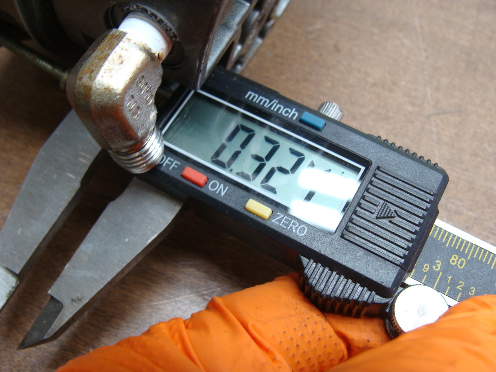 DWYER PHOTOHELIC SERIES 3000MR COMPACT DIFFERENTIAL PRESSURE GAUGE 0-2 IN WATER